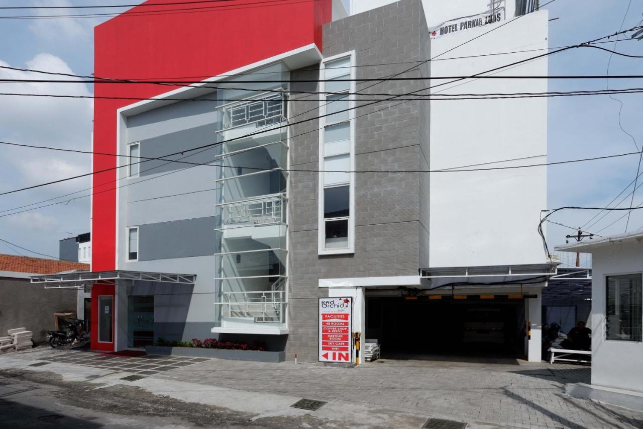 Reddoorz Plus Near Ciputra Mall Simpang Lima Semarang Luaran gambar