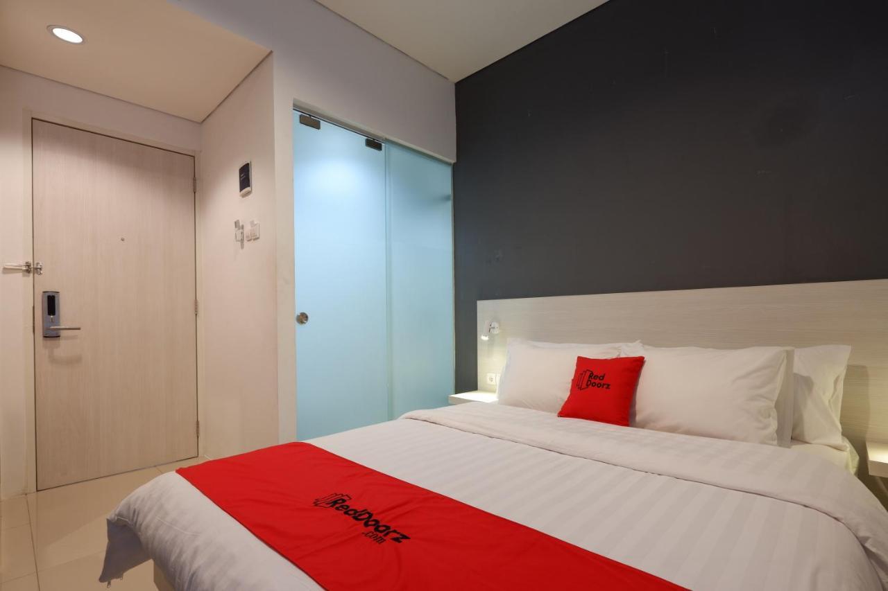 Reddoorz Plus Near Ciputra Mall Simpang Lima Semarang Luaran gambar